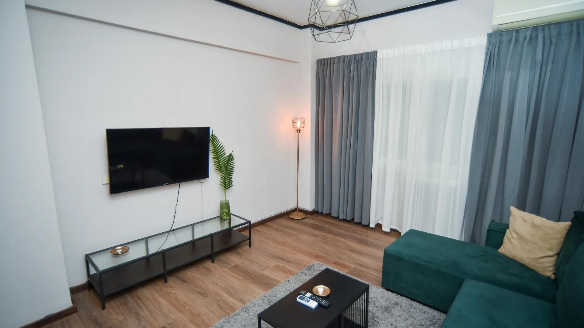 Apartman Black And White Suites 1 Szaloniki